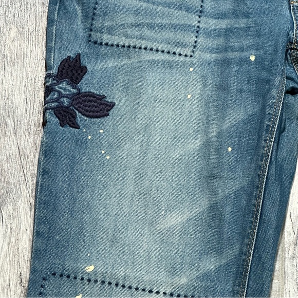 EDDIE BAUER Relaxed BOYFRIEND Floral Embroidered Distressed Patchwork Jeans 6 - Picture 6 of 15